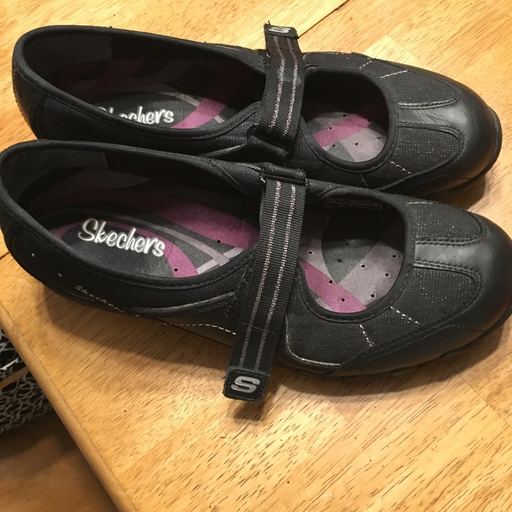 Shoes - Picture 2 of 3